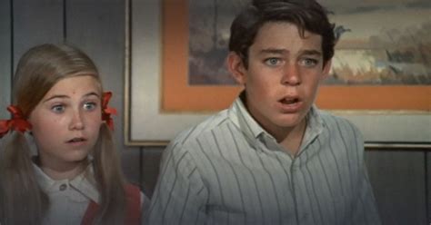 you ll be surprised to learn these 7 episodes of the brady bunch
