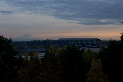 sunset  husky stadium mt rainer   background flickr