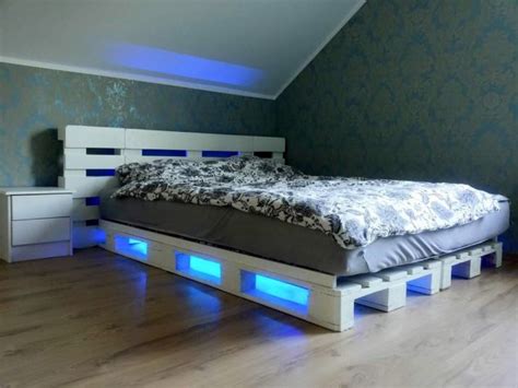 genius ideas  pallet bed  lights