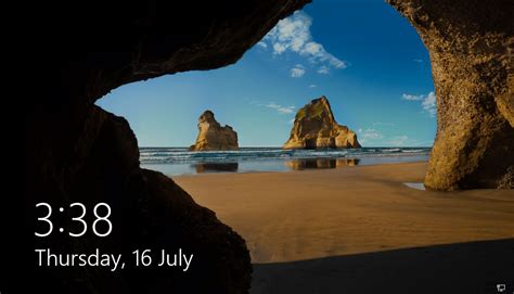 Why Does Windows 10 Lock Screen Revert To Beach Arch Photo
