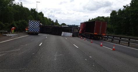 m40 diversion routes as motorway closed following crash