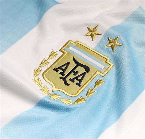 equipaciones y productos oficiales de la selección argentina foto
