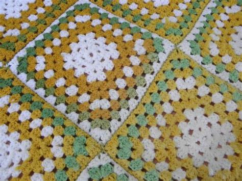 shabby cozy granny squares crochet afghan blanket retro 60s 70s vintage