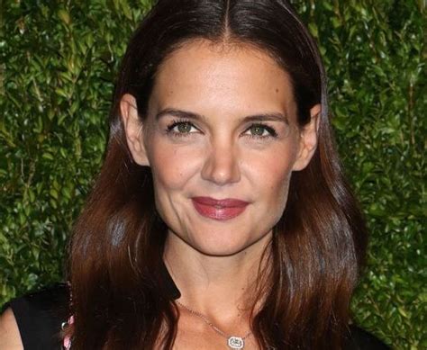 ‘i Want To Be Dependable Katie Holmes Gets Real On Raising