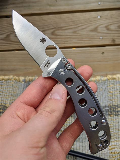 carrying   opinion     underrated spyderco knives  spyderco sunday