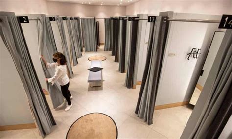 Clothing Stores For Fitting Rooms