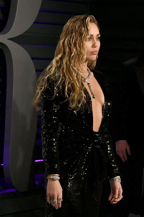 Miley Cyrus Thefappening Sexy Sideboobs At Oscar Party The Fappening