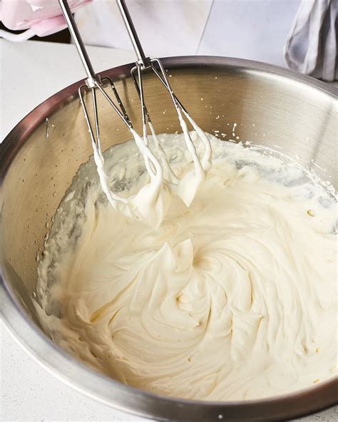 Homemade Whipped Cream Recipe With Heavy Cream Slotinput