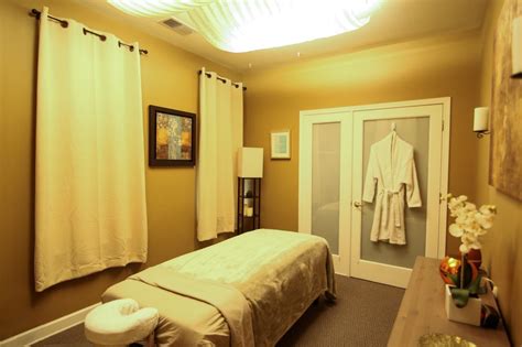 Serenity Now Massage Therapy 16 Photos And 18 Reviews Reiki 18147 W