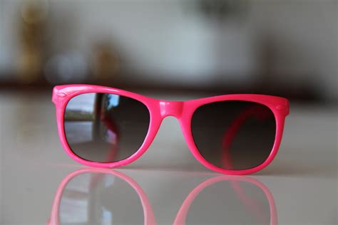 Classic Tortoise Sunglasses Hot Pink Dark Lenses Sunglasses