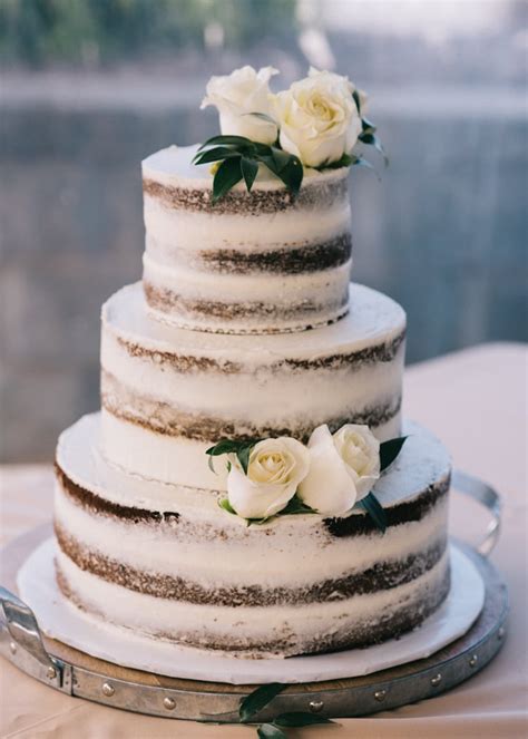 touches  complementary colors     simple simple wedding cakes