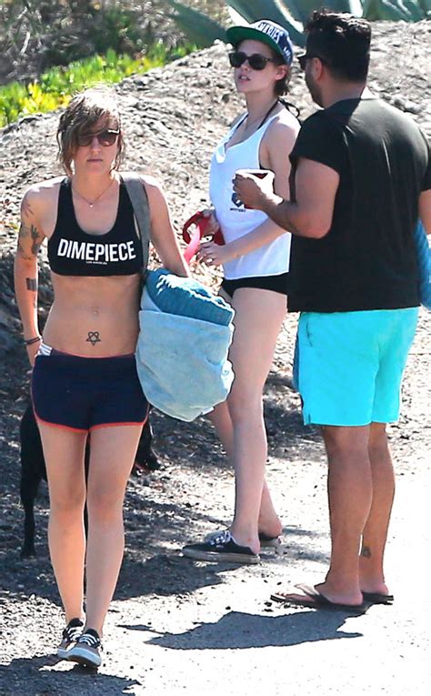 Kristen Stewart Displays Cute Butt In Bikini Bottoms Hits The Beach