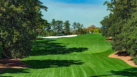 Masters Holes Augusta National S Par 4 18th Explained By Tiger Woods