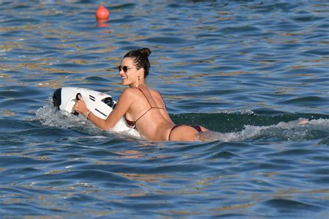 Alessandra Ambrosio Fappening Sexy Bikini 59 Pics The