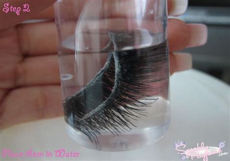 tutorial how to clean and reuse false eyelashes from sparkly playground hair and make up in