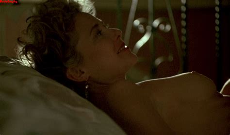nude celebs in hd annette bening picture 2009 8 original annette bening the grifters 1080p