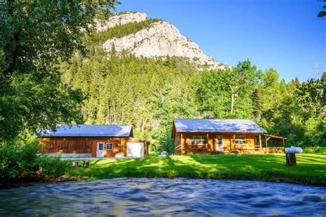 cabin rentals  montana usa trip