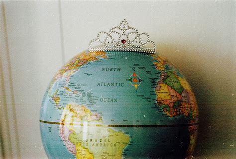 Queen Crown Globe Globus Image 700530 On