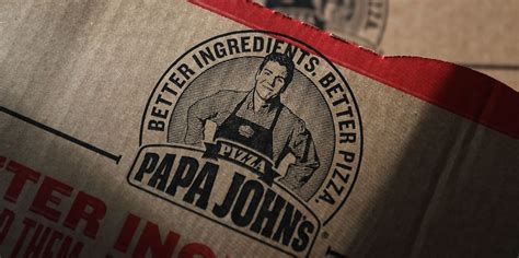 papa john s removes john schnatter from marketing ads