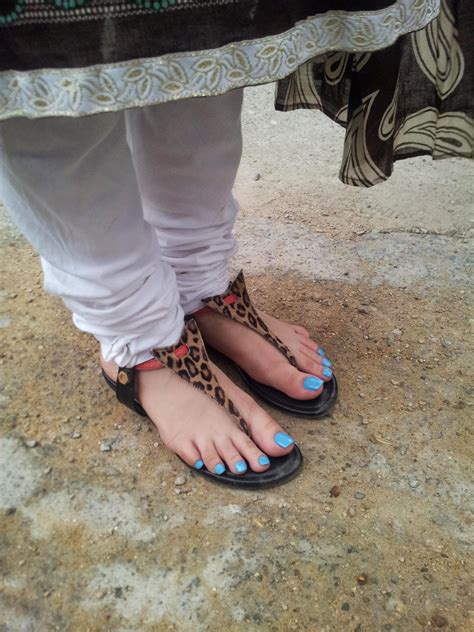 pakistani cute girls feet neelum muneer feet