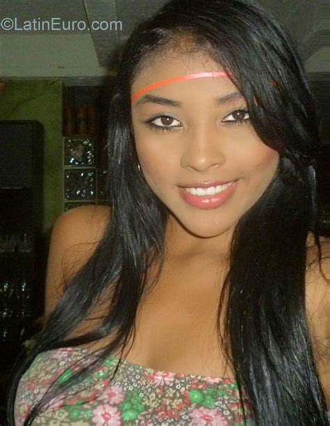 Curvy Colombiano En Cam Chicas Desnudas Y Sus Coños