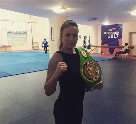 kazakhstani “angelina jolie” to make her professional boxing debut in u