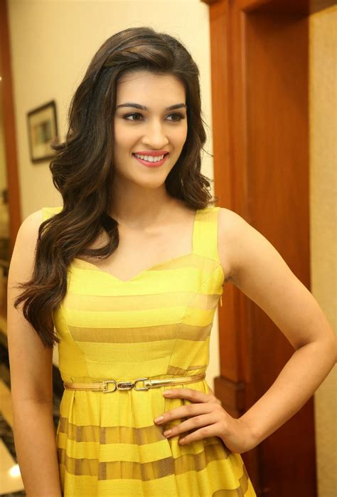 high quality bollywood celebrity pictures kriti sanon
