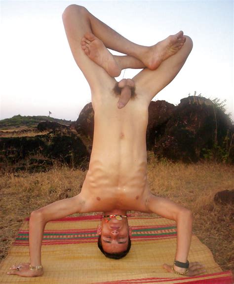 naked gay yoga 16 pics