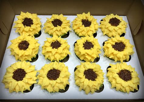 sunflower cupcakes sunflower cupcakes mini cupcakes    cake