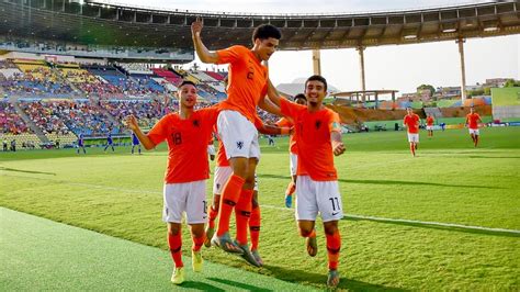 oranje onder  voor tweede keer  historie naar halve finales wk voetbal nunl