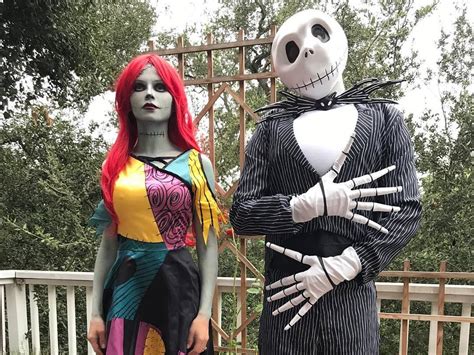 Funny Couple Costumes For Halloween Couple Outfits