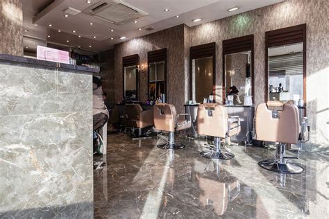 dimples beauty spa tooting female  salon