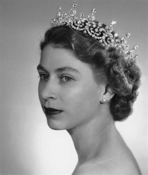 Npg X36968 Queen Elizabeth Ii Portrait National Portrait Gallery