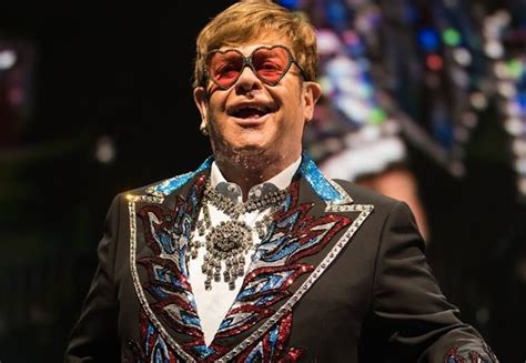 ‘É Difícil De Assistir’ Diz Elton John Sobre Sua Cinebiografia