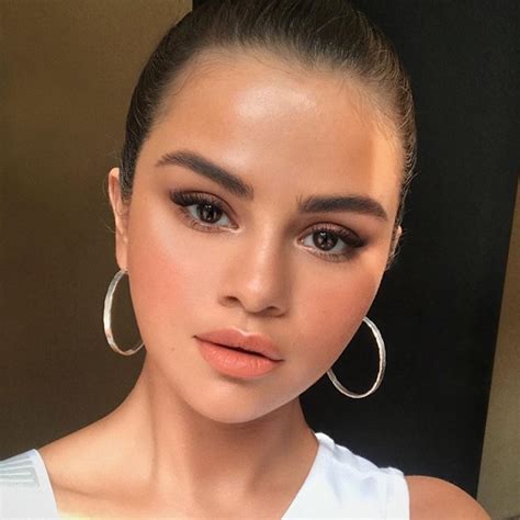 Selena Gomez Makeup Looks Best Beauty Moments Beauty Crew