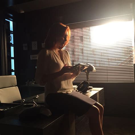 molly c quinn on twitter taken by seamusdever on the set of castle