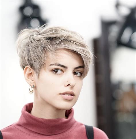 Stylish Short Hair 2021 2022 30 Stylish Short Hairstyles For Women