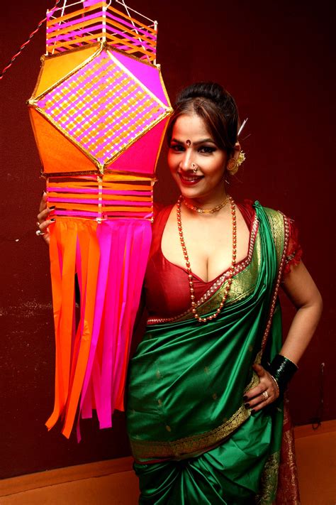 South Actress Tanisha Singh Did Diwali Photo Shoot In
