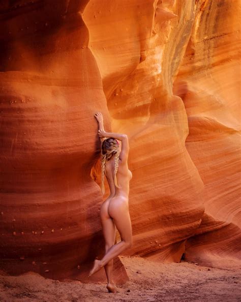Sara Underwood Nude And Sexy 4 Photos  Thefappening
