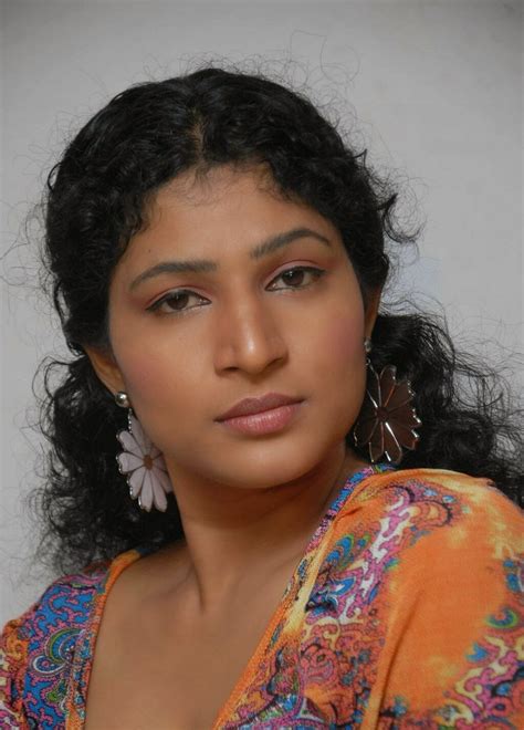 kannada actress shobina latest hot photo gallery hq pics