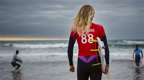 A Healthy Stephanie Gilmore Is Revived And Ready For 2016 World Surf
