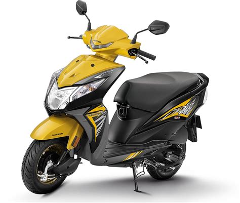 honda dio deluxe  yamaha cygnus ray zr spec comparison