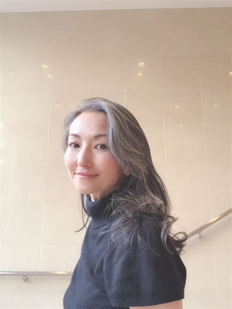 Mayuko Miyahara Japanese Gray Hair Style