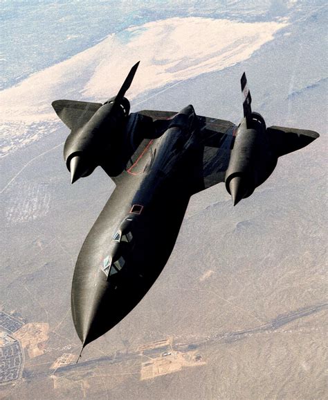 sr  blackbird airplane fighter military aircraft