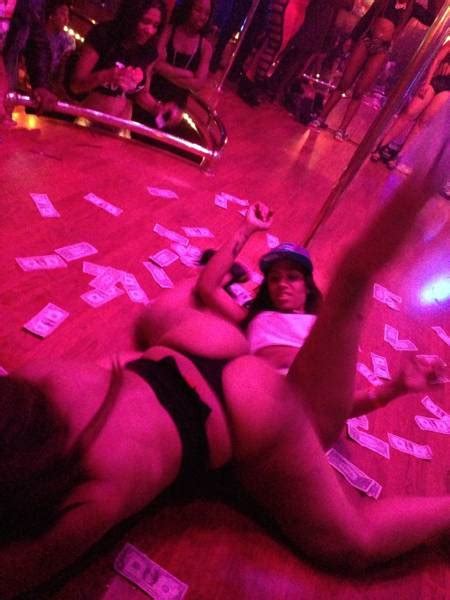 Sexy Photos From Wild Strip Clubs And Hot Parties That