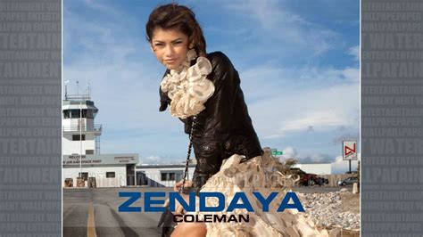 Cute Teen Hollywood Actress Zendaya Hd Wallpapers