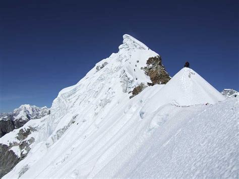 summits  nepal adventure peaks