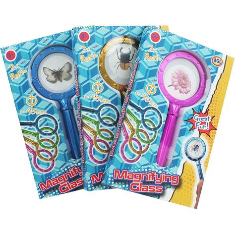 magnifying glass t giant