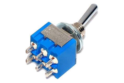 pole small toggle switch ononon   partco