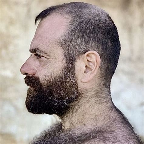 pin van roofus woof op scruffy hairy neck beard behaarde mannen mannen